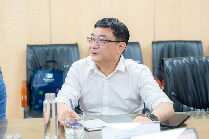 HUTECH xúc tiến hợp tác đào tạo và nghiên cứu cùng Royal Roads University (Canada) 23