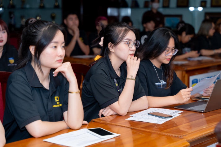 Sinh viên Quản trị sự kiện học hỏi chuyện làm nghề qua Talkshow "Chân dung người đạo diễn" 63