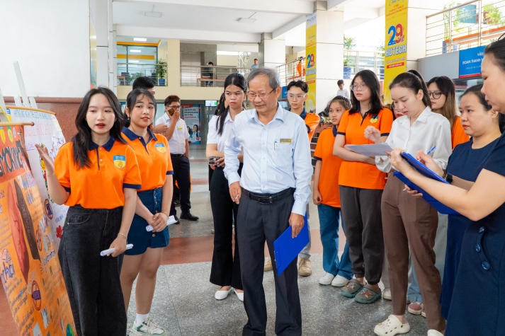 Ấn tượng buổi triển lãm Cuộc thi làm báo tường “Phòng, chống tác hại của thuốc lá điện tử” 73