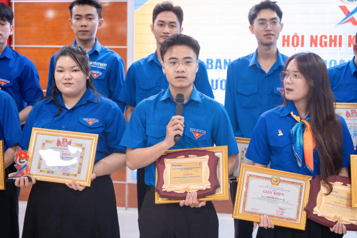 Đoàn - Hội HUTECH kiện toàn đội ngũ, củng cố lực lượng kế thừa cho nhiệm kỳ mới 292