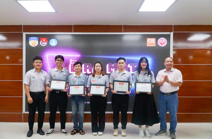 Ra mắt CLB Tình nguyện Cộng đồng: Mang sức trẻ lan tỏa nhiều giá trị thiết thực cho cộng đồng 46