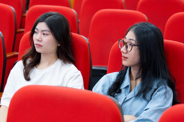 [Video] Students of the Faculty of Korean Studies showcased Korean proficiency at the 3rd "HUTECH Korean Speaking Contest" 127