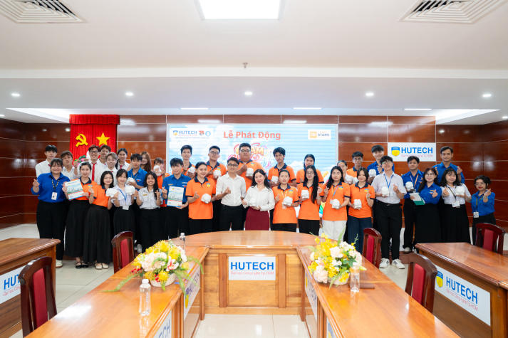 Khoa Quản trị Du lịch - Nhà hàng - Khách sạn khởi động công trình nuôi heo đất “Chạm yêu thương”, lan tỏa tinh thần sẻ chia 64