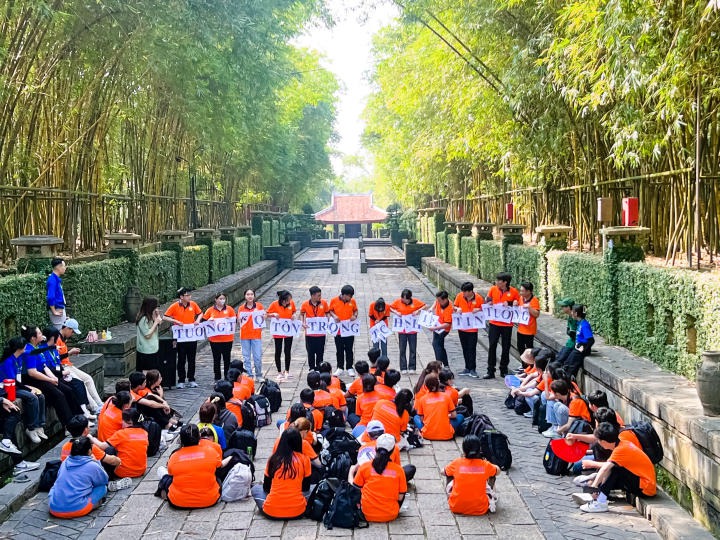 Sinh viên Viện Khoa học Ứng dụng HUTECH “bung xoã” sức trẻ qua hội trại “Sức trẻ Khoa học Ứng dụng” 50