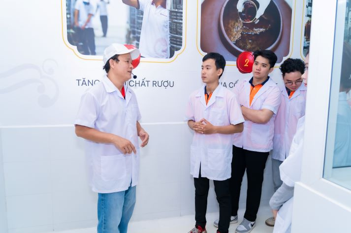 HUTECH Startup Tour 2025: Sinh viên HUTECH trải nghiệm thực tế khởi nghiệp tại Bến Tre 66