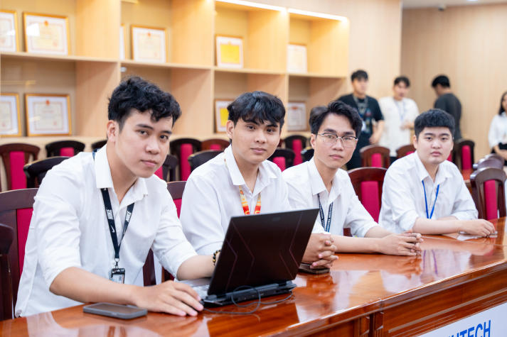 [Video] ​AI Challenge 2025 - Các kỹ sư tương lai "trình làng" những giải pháp AI cho địa lý số 65