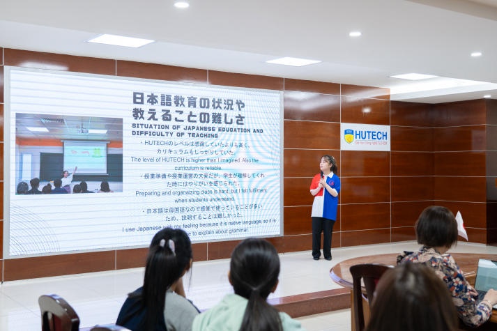 Sinh viên Trường Đại học Ritsumeikan Asia Pacific (APU) báo cáo chương trình thực tập tại HUTECH 57