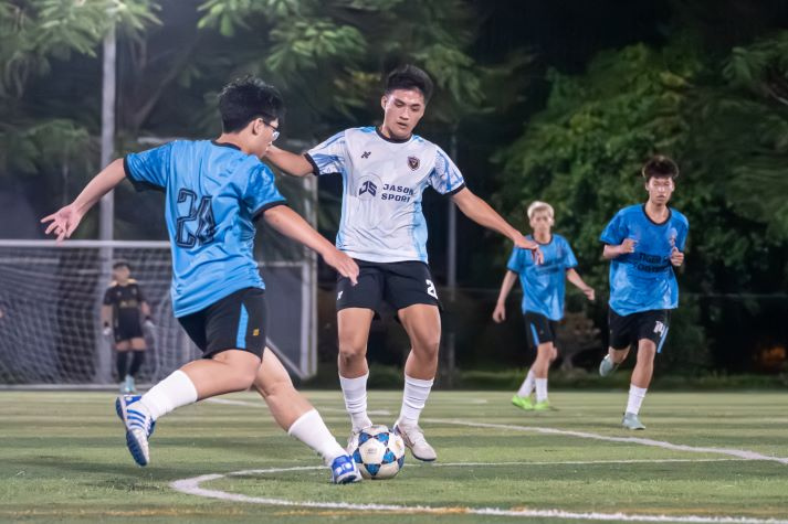 [Giải Bóng đá Sinh Viên HUTECH 2025] Hoàn tất 12 suất vào vòng 1/8, vòng playoff chờ gọi tên 04 đội cuối cùng 24