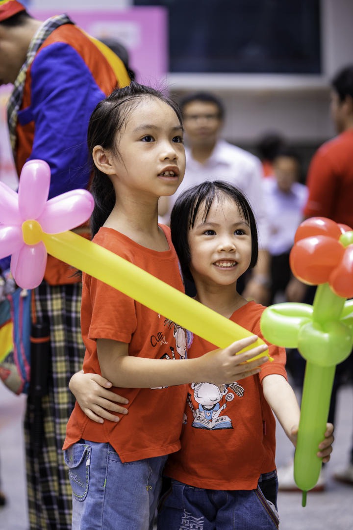Nhiều niềm vui dành cho các bé thiếu nhi tại “Ngày hội tuổi thơ HUTECH 2023” 109