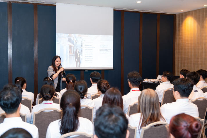 Sinh viên Quản trị khách sạn nâng tầm kỹ năng nghề tại Sheraton Saigon Hotel 18