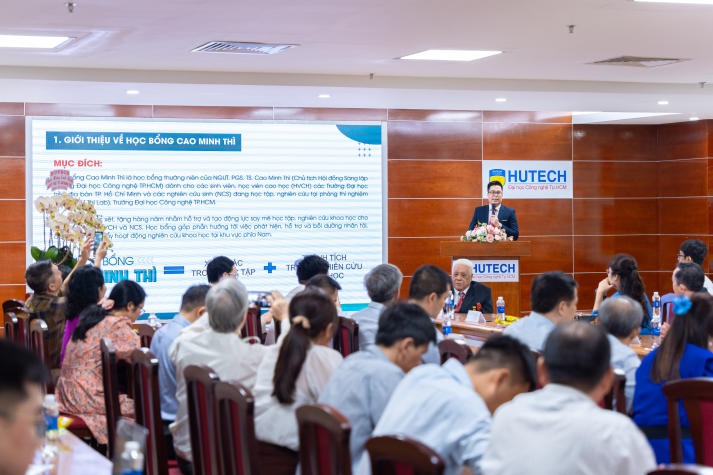 25 suất học bổng Cao Minh Thì trị giá 250 triệu được trao đến sinh viên, học viên cao học, nghiên cứu sinh 80