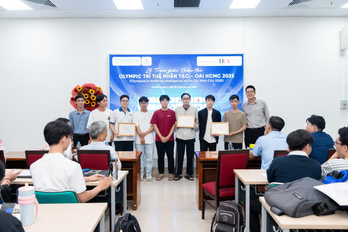 [Video] HUTECH đăng cai Chung kết OAI HCMC 2025: “Sàn đấu” AI mở ra cơ hội chinh phục công nghệ số 124