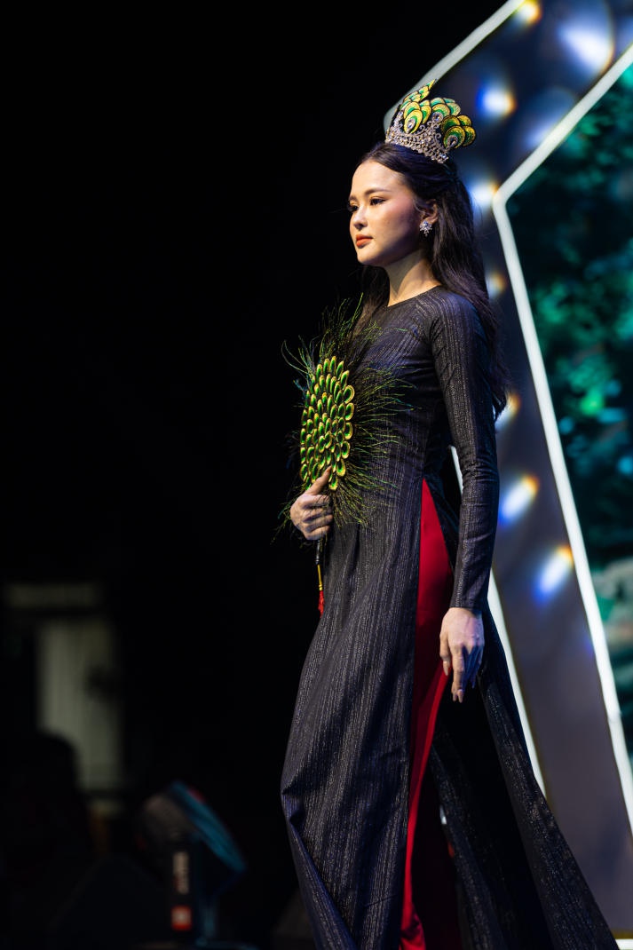 [Ảnh] Trai tài gái sắc HUTECH tự tin “show” nét đẹp năng động đậm chất Gen Z tại đa sân chơi 155