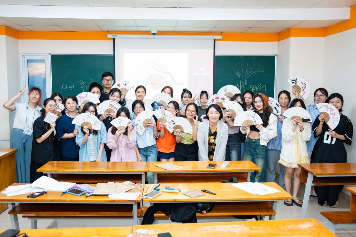 HUTECH concludes cultural and knowledge exchange program with students from The Cyber University of Korea 68