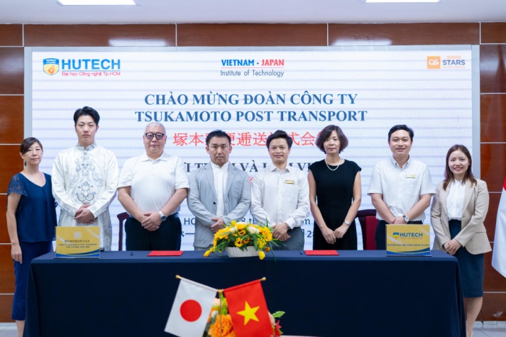 Vietnam-Japan Institute of Technology (VJIT) worked with Tsukamoto Post and Transportation JSC (Japan) 54