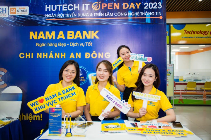 Gần 50 doanh nghiệp mang đến 3000 vị trí tuyển dụng hấp dẫn cho sinh viên tại HUTECH IT OPEN DAY 2023 312