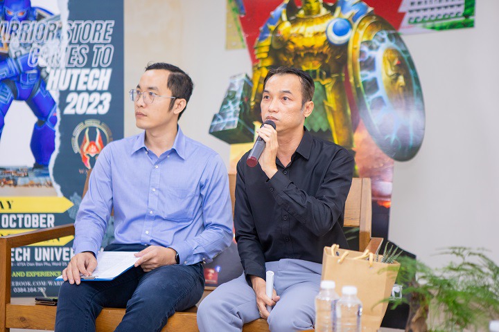 Tân sinh viên Khoa Truyền thông & Thiết kế được chuyên gia tư vấn thiết bị học tập và trải nghiệm công nghệ 56