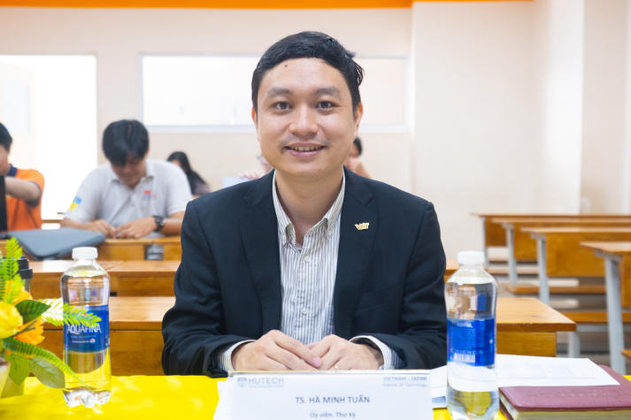 Nhiều sáng kiến thiết thực được trình bày tại buổi nghiệm thu đề tài nghiên cứu khoa học của sinh viên VJIT 22