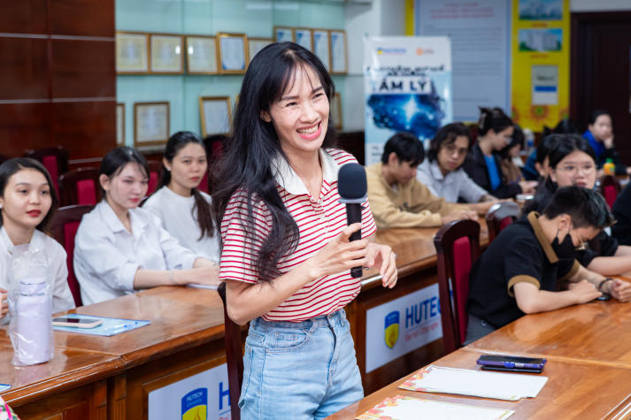 Kết nối tri thức và trái tim, sinh viên Tâm lý học vững vàng trên hành trình chinh phục nghề 50