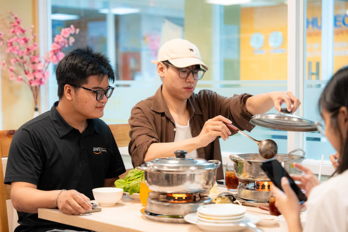 Buffet lẩu 99K đậm vị Tết miền Nam - Đồ án tốt nghiệp “đưa thực khách về nhà” của sinh viên HUTECH 24