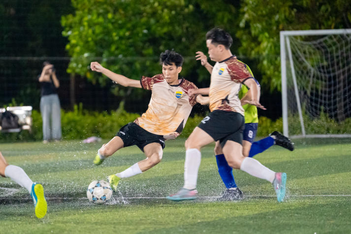 [HUTECH Games 2026] Lộ diện ngôi vương Bóng đá nam, nữ sau loạt trận Chung kết kịch tính 58