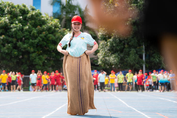 [Video] Sôi động, gắn kết và bùng nổ tại Hội thao Cán bộ - Giảng viên - Nhân viên HUTECH 2025 213