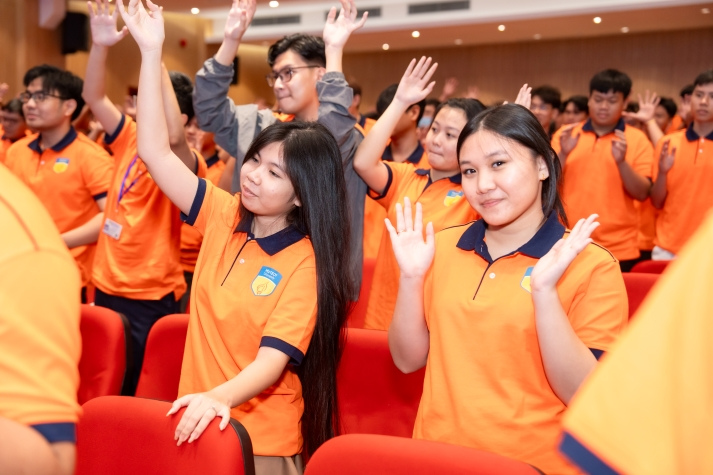 TÂN SINH VIÊN KHÓA 2025 CHÍNH THỨC BƯỚC VÀO HÀNH TRÌNH KHỞI ĐẦU CỦA NHỮNG ƯỚC MƠ 122