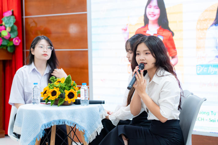 “Nếu thanh xuân không đủ rực rỡ thì sao?” - Sinh viên Điều dưỡng - Kỹ thuật y học tái định nghĩa hành trình của chính mình 26