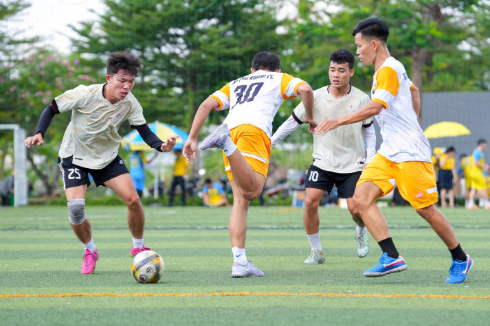 [Video] An Phú Khang FC đăng quang HUTECH Alumni Football 2025, khép lại mùa giải thành công rực rỡ 39
