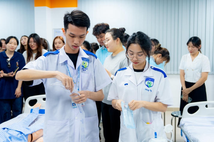 Sinh viên HUTECH giao lưu, tham gia hoạt động tình nguyện thú vị cùng sinh viên Hàn Quốc 54
