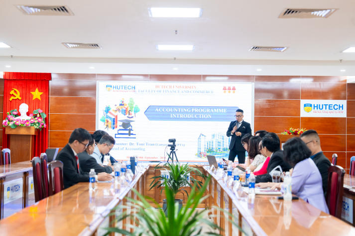 HUTECH tổ chức khai mạc chương trình đánh giá ngoài kiểm định chất lượng 4 chương trình đào tạo trình độ đại học theo tiêu chuẩn FIBAA 96