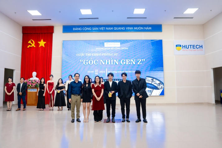 Sinh viên Quan hệ công chúng trình làng các video phóng sự và tỏa sáng tại Đêm tiệc "Dạ Huyền" 108