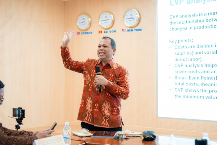 Chuyên gia trong và ngoài nước thảo luận tại tọa đàm về các vấn đề tài chính - kế toán đương đại 35