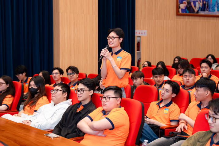 Sinh viên Khoa Khoa học Xã hội và Quan hệ Công chúng trang bị tư duy xử lý khủng hoảng truyền thông trong kỷ nguyên số 54