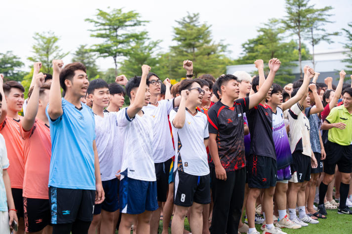 [Video] Khởi động mùa giải thể thao chào đón tân sinh viên 2025-2026: Dấu ấn năng động của tuổi trẻ HUTECH 37