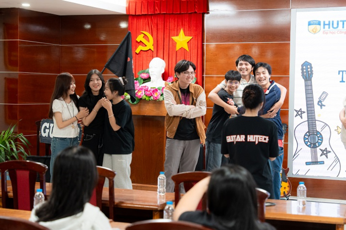 CLB Guitar HUTECH chào đón thành viên mới Khóa 2025 36