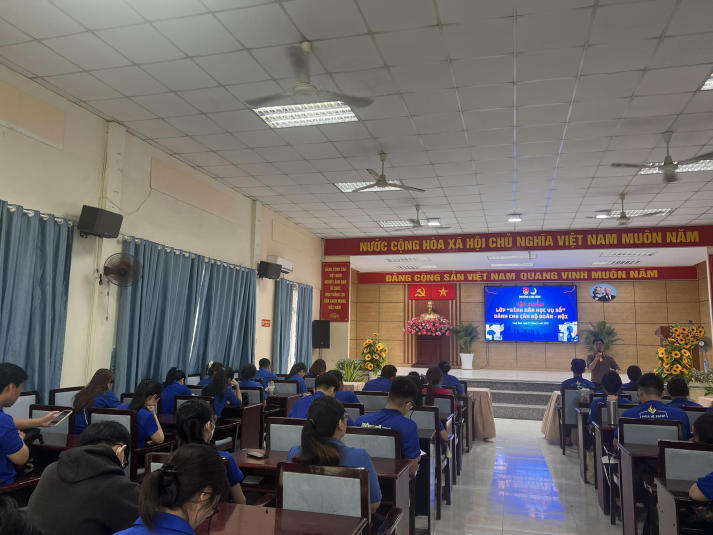 Mùa hè xanh HUTECH 2025 khép lại, mở ra hành trình trưởng thành trong mỗi sinh viên 167