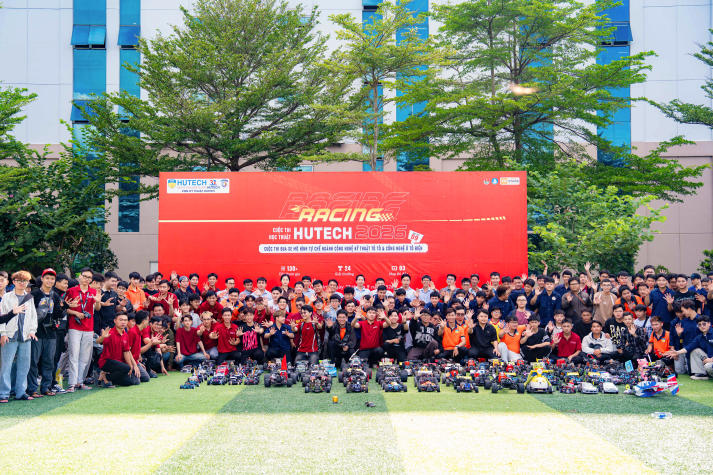 [Video] Hơn 130 đội thi “đốt nóng” đường đua RACING HUTECH 2026 lần thứ 9 63