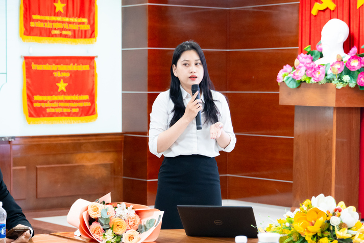 Học kỳ doanh nghiệp: “đường băng” để sinh viên Quản trị kinh doanh tăng tốc vào môi trường làm việc thực tế 53