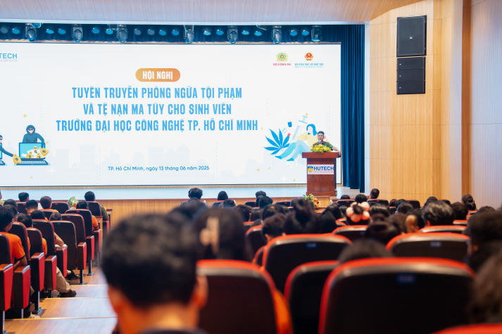 HUTECH đồng hành cùng Bộ Công an và Bộ GD&ĐT nâng cao nhận thức phòng chống tội phạm, tệ nạn ma túy cho sinh viên 61