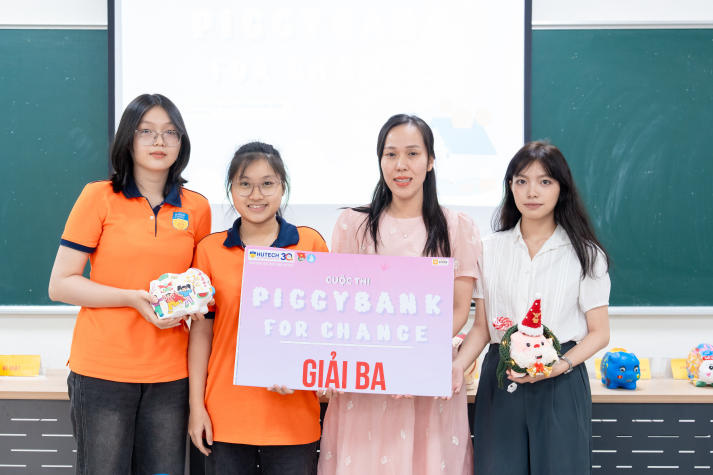 Gom yêu thương - tạo thay đổi: Sinh viên Viện Khoa học Ứng dụng  lan tỏa giá trị nhân văn qua “Piggybank for Change 2025” 90
