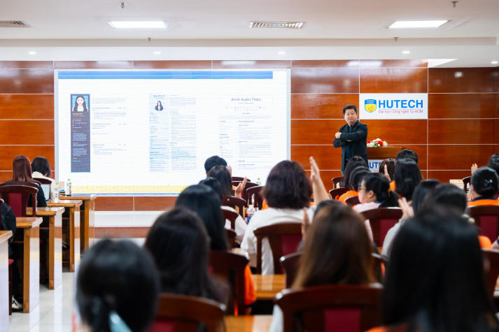 Sinh viên Khoa KHXH&QHCC học cách “cưa đổ” nhà tuyển dụng bằng thương hiệu cá nhân 84