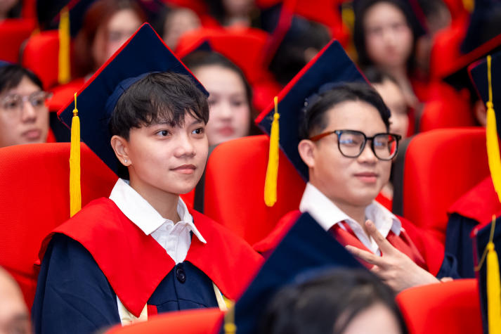 Từ giảng đường đến hành trình học tập suốt đời của tân khoa HUTECH 32