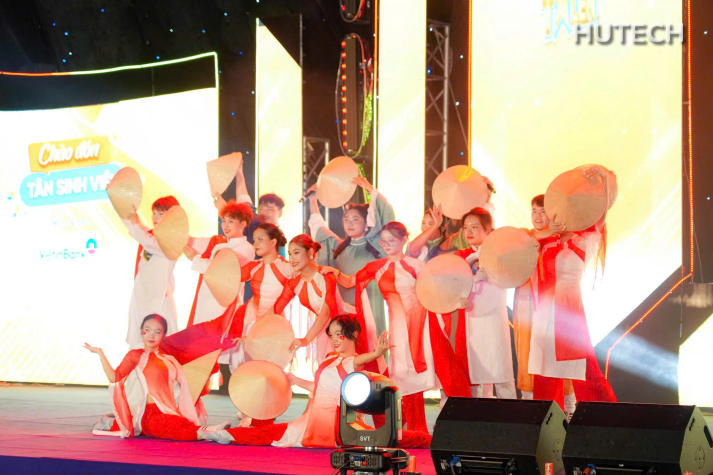 11 CLB - Đội - Nhóm HUTECH hội tụ, sẵn sàng bùng nổ tại Đêm hội văn hóa Chào năm học mới 67