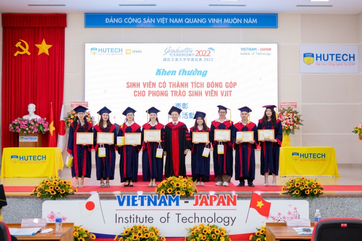 Tân Kỹ sư, Cử nhân Chương trình Việt - Nhật rạng ngời trong Lễ tốt nghiệp tràn đầy niềm vui và kỳ vọng 126