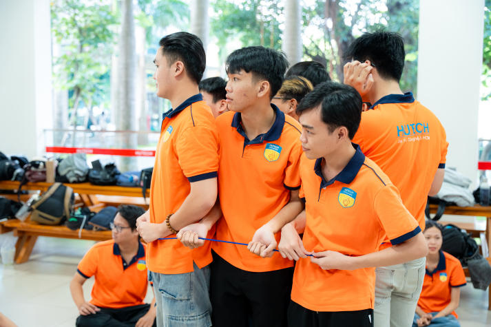 Từ quản trò đến điều phối hoạt động: Ban cán sự HUTECH “lên level” tại chuyên đề kỹ năng 89