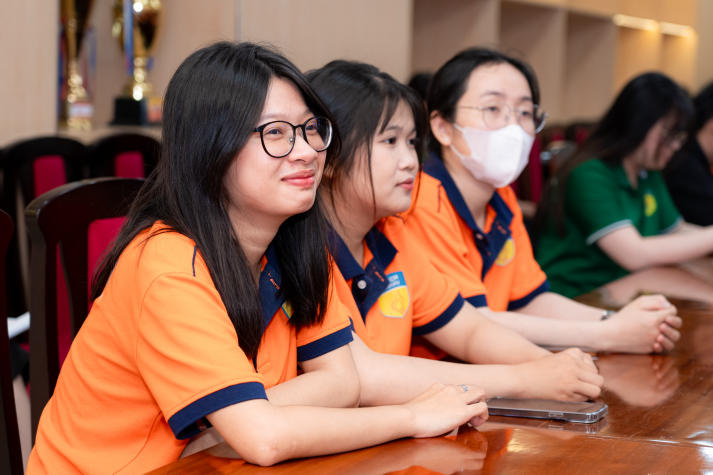 [Video] Sinh viên ngành Công nghệ thẩm mỹ “mở khóa” bí mật nhãn mỹ phẩm cùng chuyên gia 72
