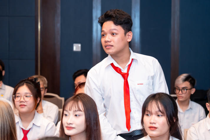 Sinh viên Quản trị khách sạn nâng tầm kỹ năng nghề tại Sheraton Saigon Hotel 39