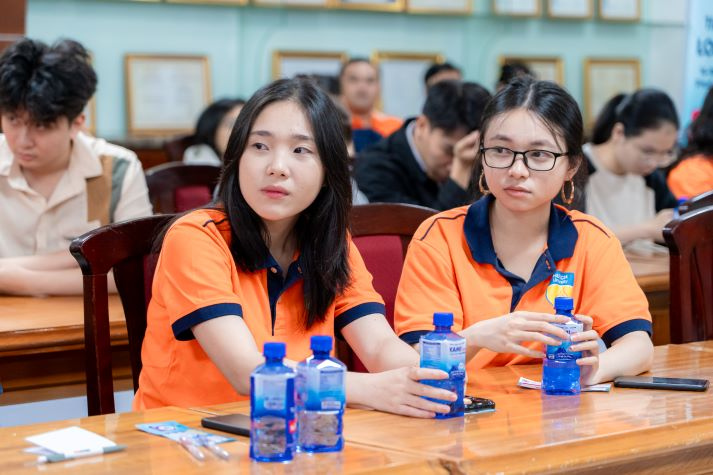 HUTECH-ers trang bị kiến thức sức khoẻ, vững bước tương lai 68