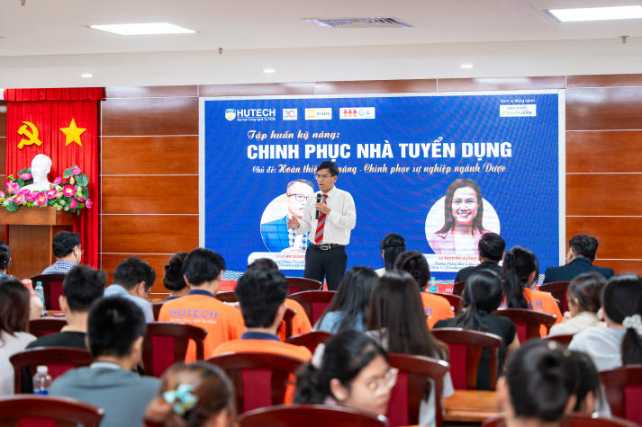 [Video] Update kỹ năng thực tiễn, sinh viên Khoa Dược tự tin khởi đầu hành trình sự nghiệp 97